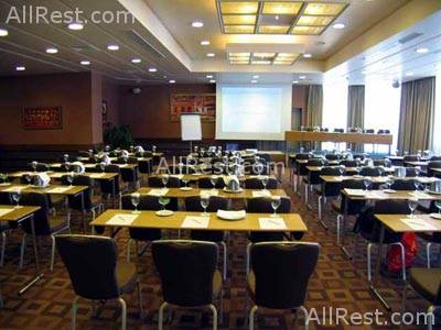 Holiday Inn Attica Avenue 16
